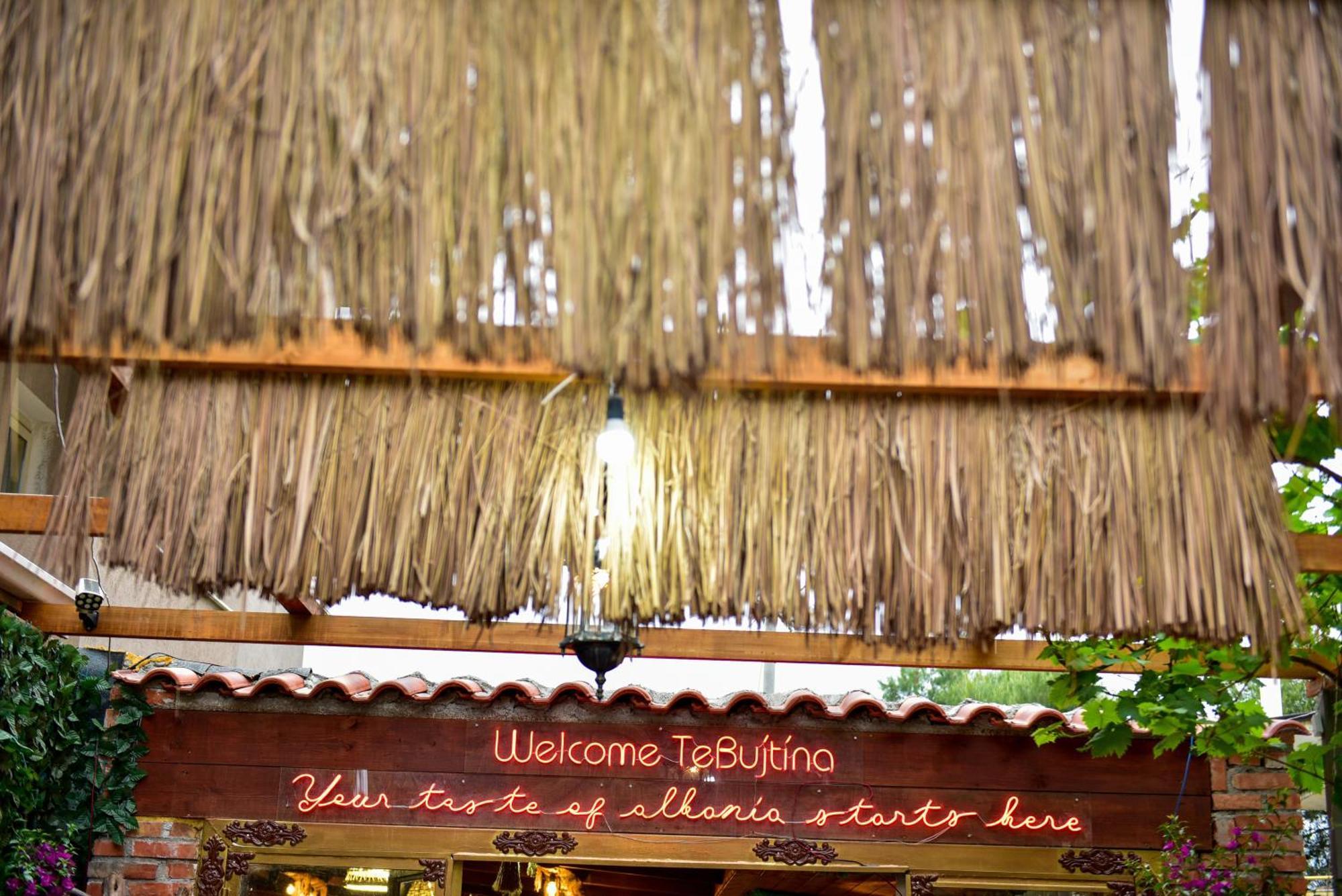 Te Bujtina Hotel- Cozy Stay With Traditional Breakfast Near Beach Голем Екстер'єр фото