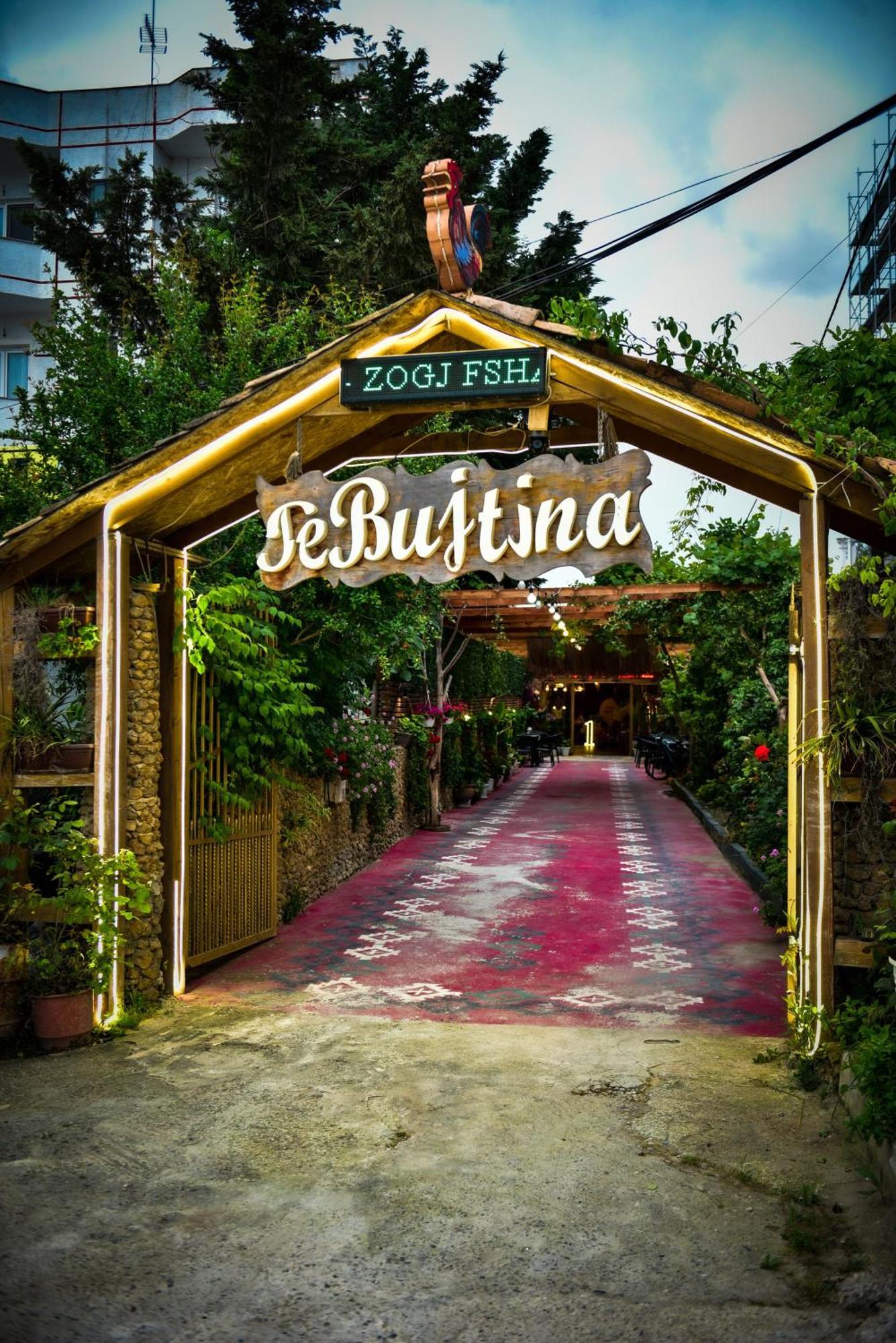 Te Bujtina Hotel- Cozy Stay With Traditional Breakfast Near Beach Голем Екстер'єр фото